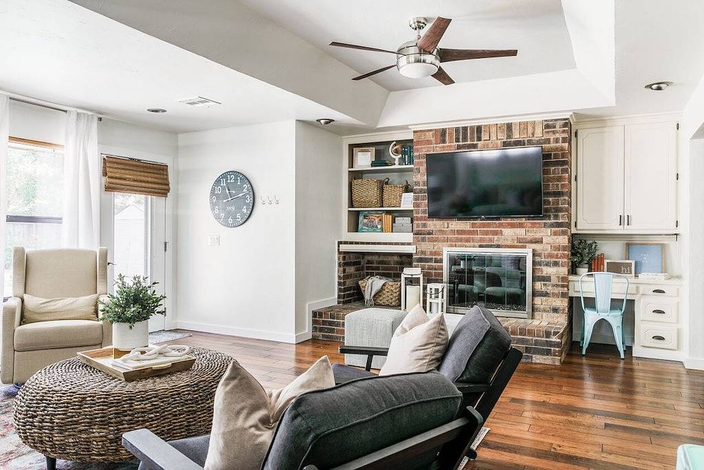 Cozy 3 bdrm w/pool & hot tub!! in Oklahoma City, Oklahoma County