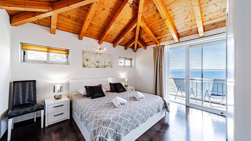 Villa pour 6 personnes, avec terrasse ainsi que jardin et jacuzzi en Korcula - 4