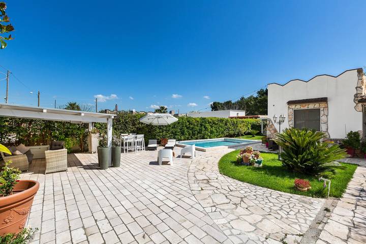 Maison de vacances pour 7 personnes, avec Piscine dans les Pouilles