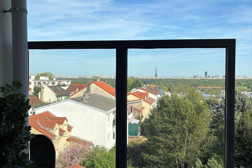 Apartamento entero, Appartement Lumineux à Suresnes à Côté de Paris Vue Tour Eiffel in Suresnes, Altos del Sena