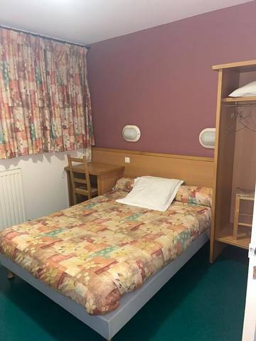 Hôtel pour 2 personnes, avec terrasse et vue à Chanac