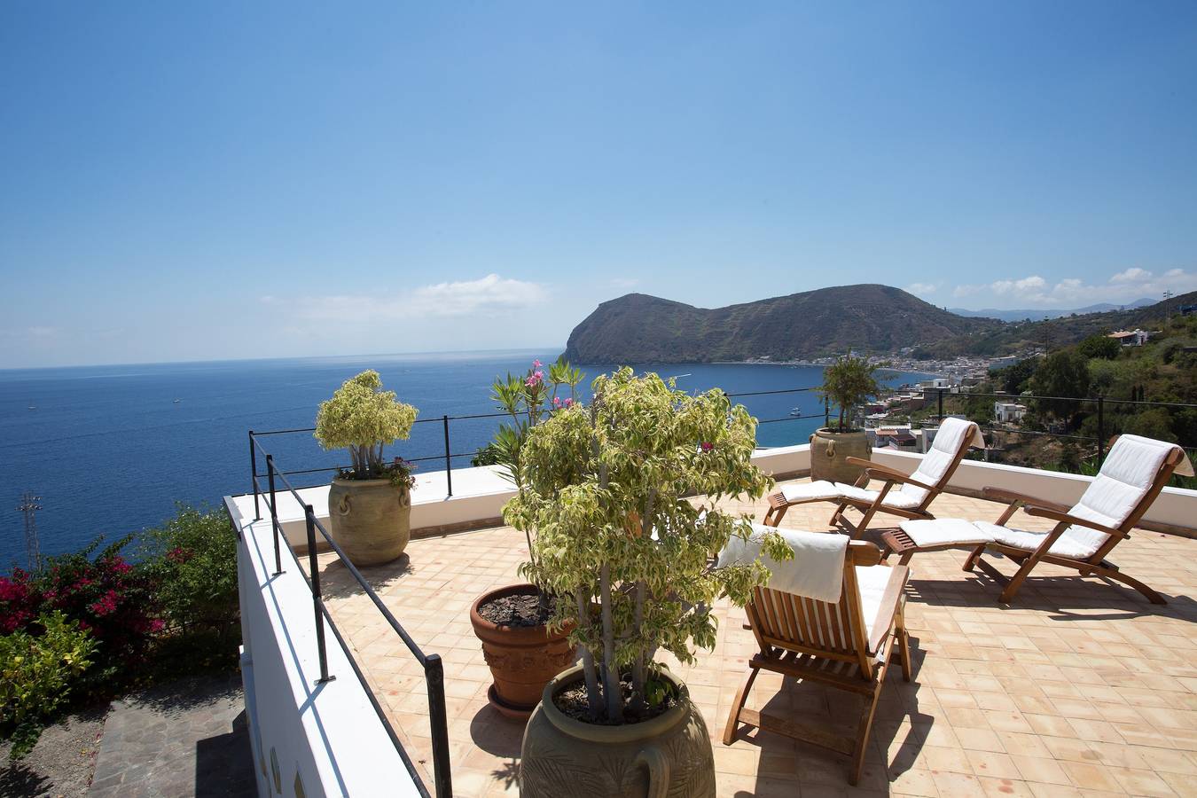 Charming House in Lipari with Sea View in Lipari