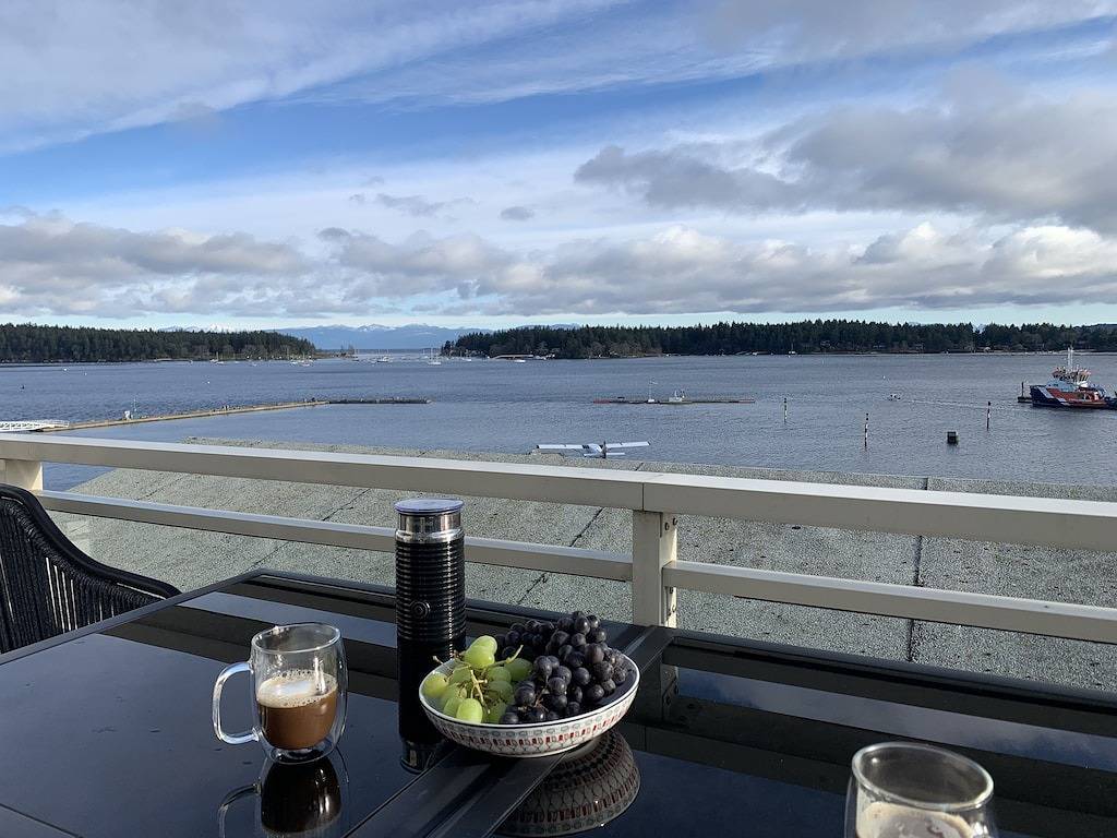 Luxuriöses Penthouse-Stadthaus mit 3 Schlafzimmern mit Blick auf den Hafen von Nanaimo in Nanaimo, Regional District of Nanaimo