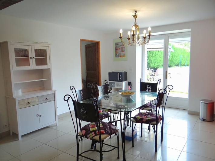 Gîte pour 5 personnes, avec terrasse et jardin à Dole - 3