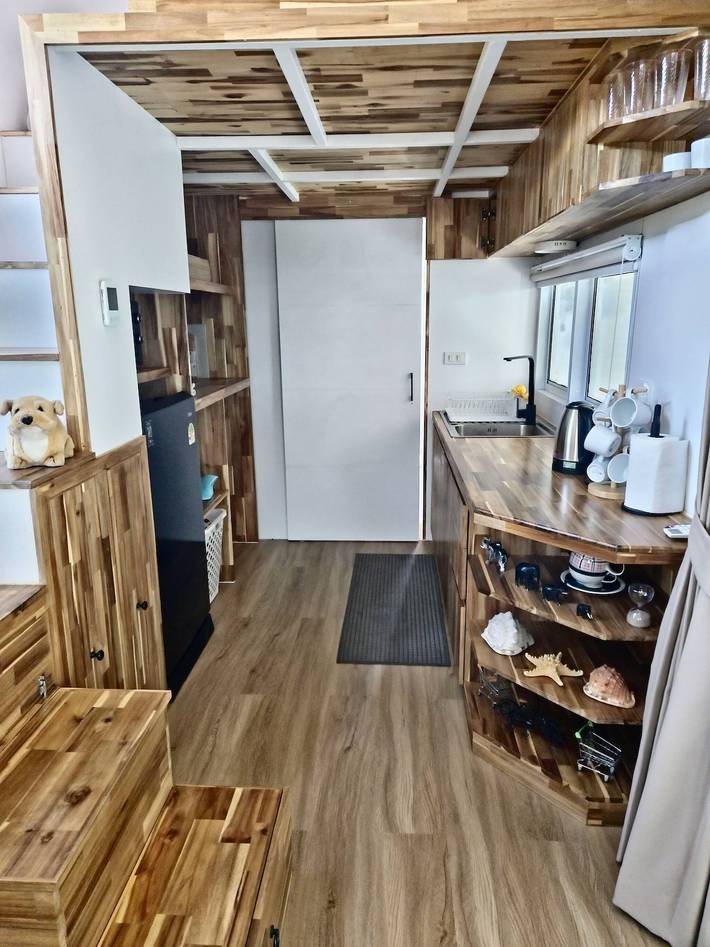 Glamping for 8 people, with garden in Thailand