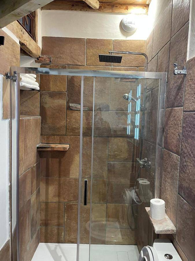 Gîte pour 3 personnes, avec vue, animaux acceptés à Tarascon-sur-Ariège - 2