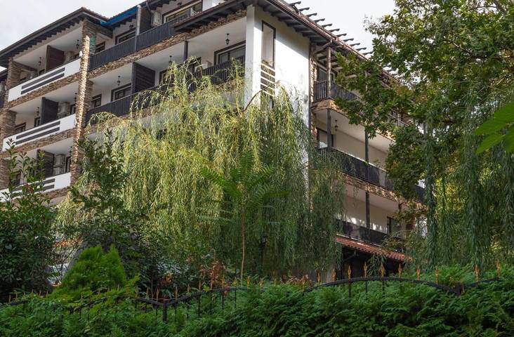 Apartament wakacyjny dla 2 osób, z basen i ogród w Primorsko