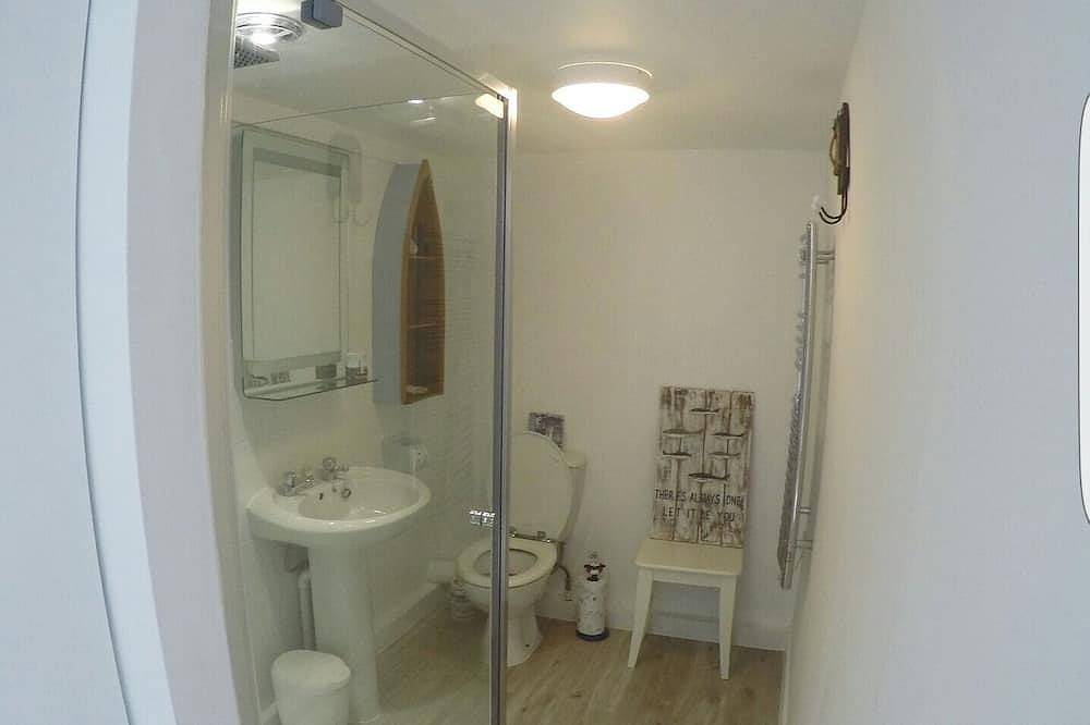Lymington Self-Catering Garden Retreat in Lymington, Hampshire
