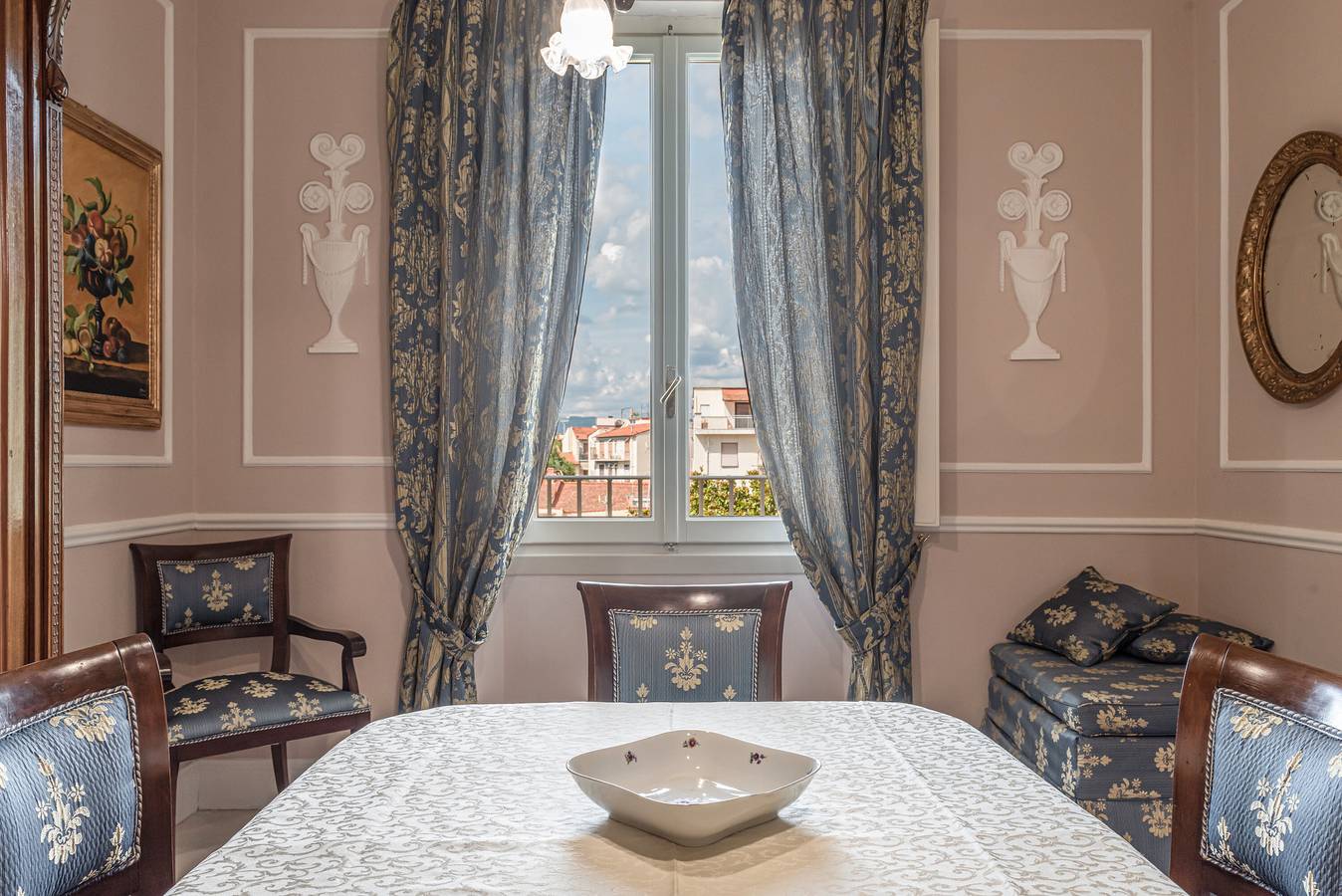 Entire apartment, Apartment 'Alessandro' with Wi-Fi and Air Conditioning in Gavinana Galluzzo, Florence