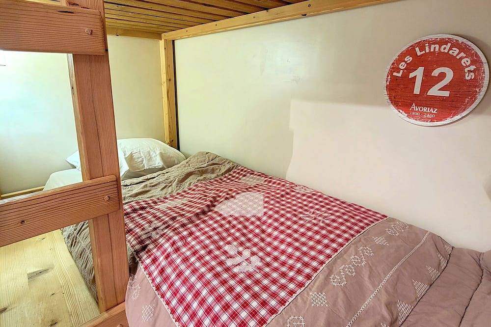 Entire apartment, New in Winter 2015/2016 ! Charming apartment in Avoriaz – 4-6 people in Morzine, Les Portes du Soleil