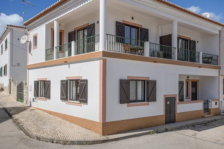 Ganze Wohnung, Apartment Casa dos Avós Estúdio 1 in Strandnähe mit Meerblick, Wlan und Balkon in Praia da Luz, Faro Distrikt