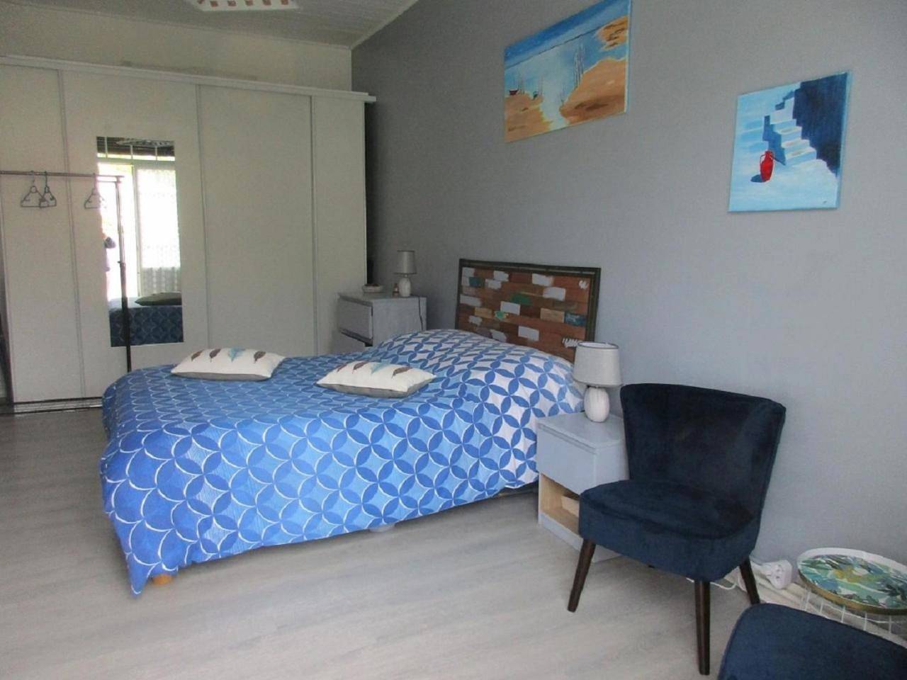 Deluxe Double Room with Shower in Andernos-les-Bains, Région d'Arcachon