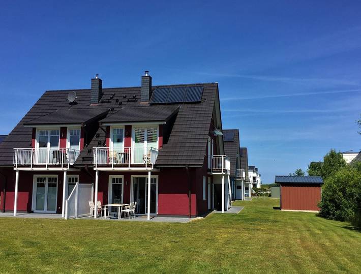 Ferienwohnung für 6 Personen, mit Terrasse und Garten in Börgerende-Rethwisch