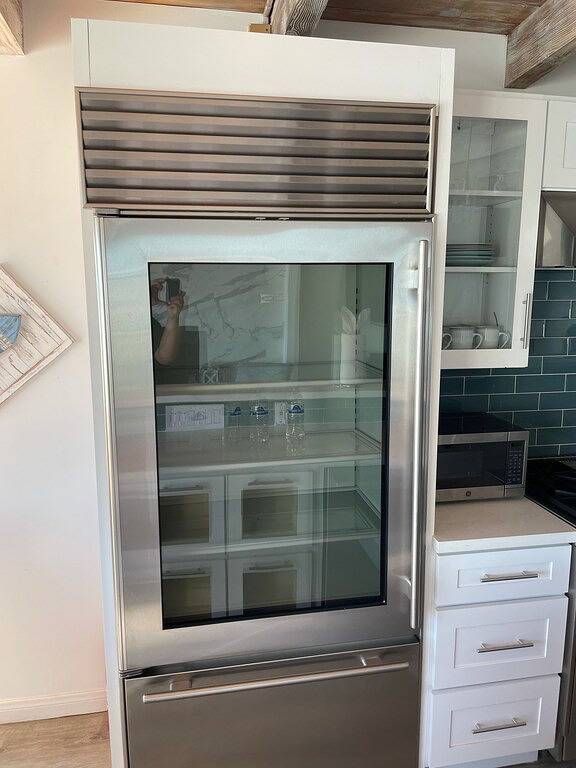 Superior Malibu Road Oceanfront Townhouse Private Beach in Malibu, Los Angeles County