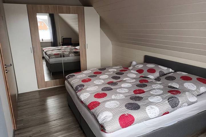 Ganze Wohnung, Gemütliche Ferienoberwohnung mit Balkon. in Papenburg, Landkreis Emsland