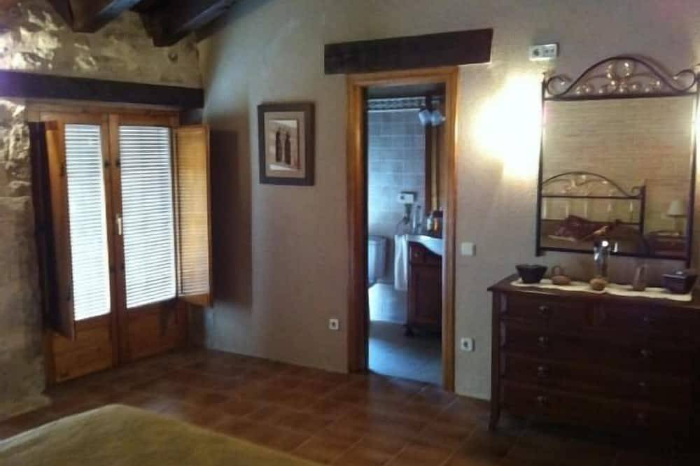 Self catering Ca Domenech for 9 people in Cretas, Teruel Region