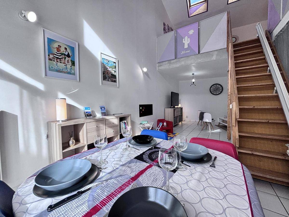 Le Céleste - Maison de vacances familiale in Châtel-Guyon, Parc naturel régional des Volcans d'Auvergne