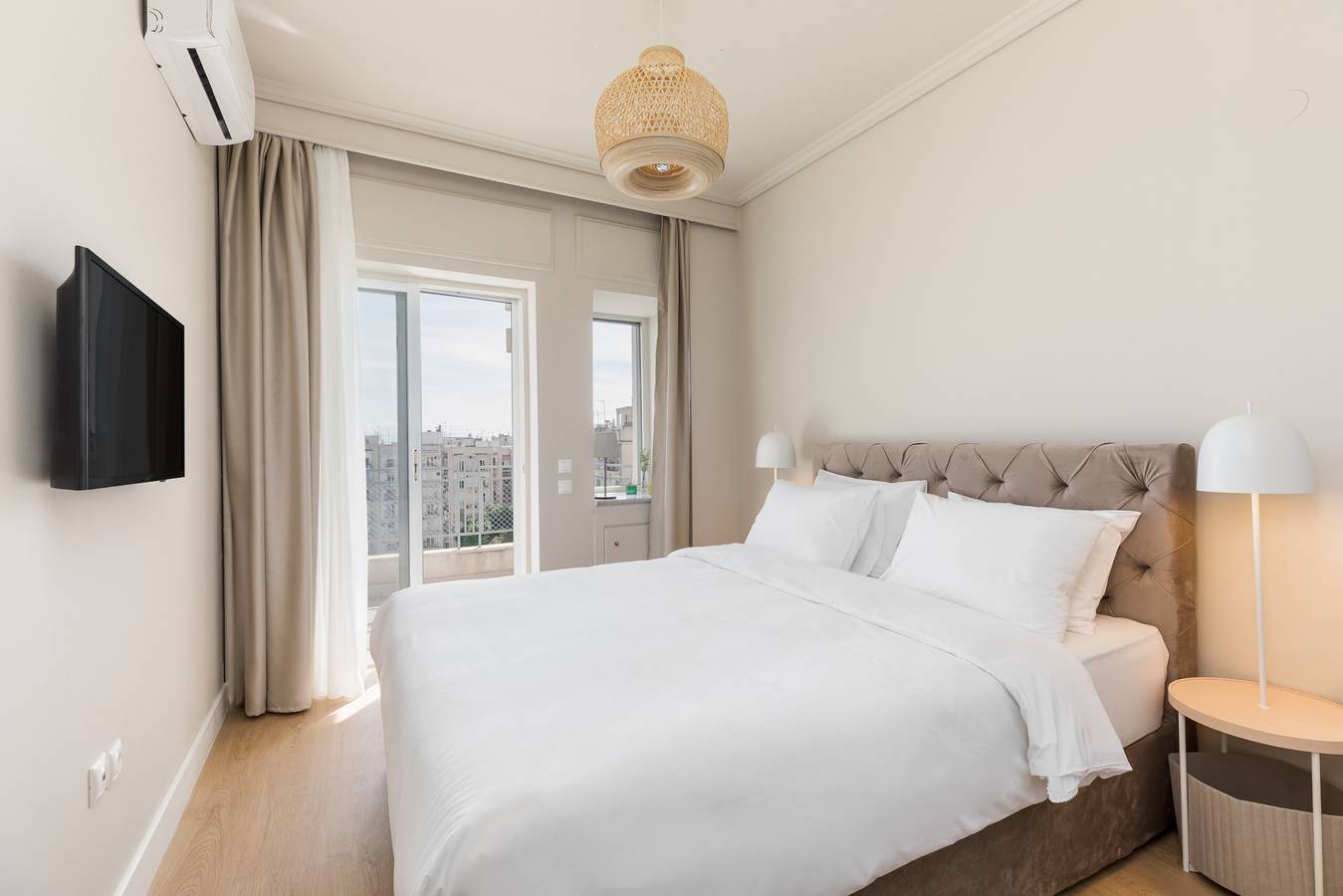 Entire apartment, Valeria: Comfortable apartment with city view in Thessaloniki region