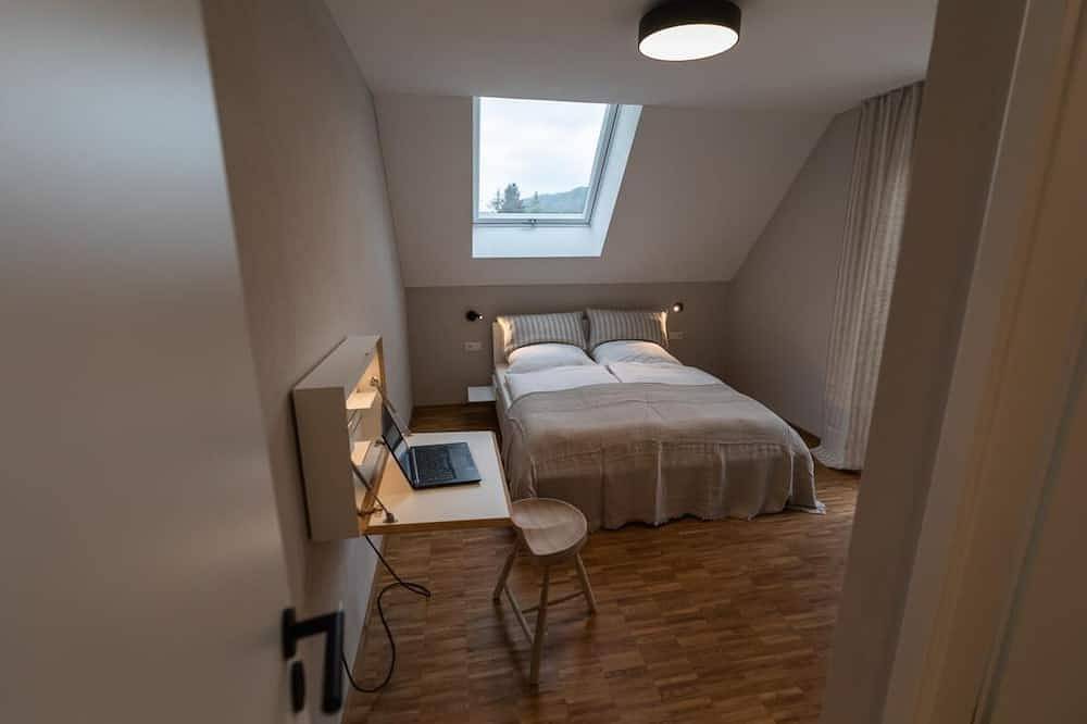 Luxus- Ferienhaus am Fluß, Liegewiese, Sauna, Kamin,  barrierefreies Erdgeschoss in Mulfingen, Hohenlohe