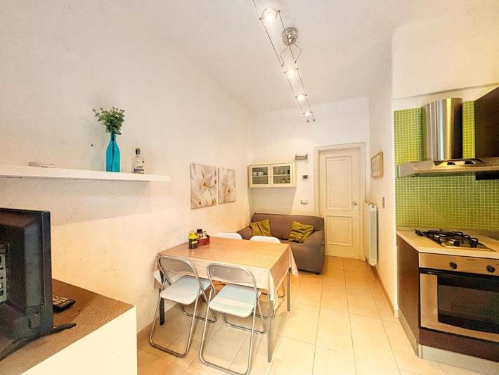 Ferienwohnung für 4 Personen, mit Balkon und Terrasse sowie Garten und Pool