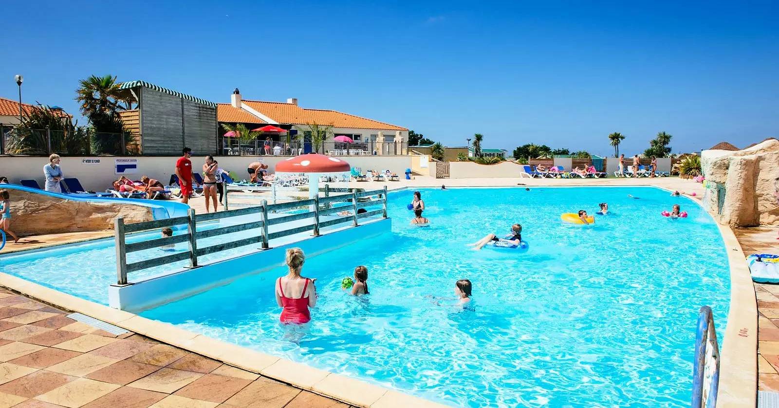 Mobilheim mit 3 Zimmern, 4/6 Personen, Tv in Les Sables-d'Olonne, Vendée