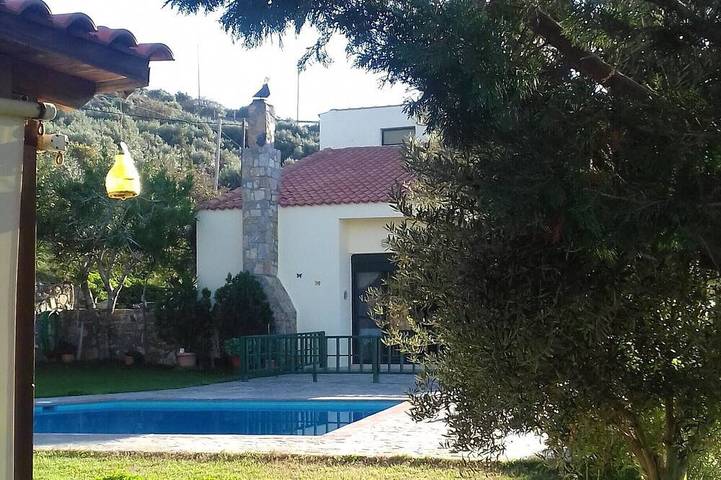 Villa \"Iliothea\", estancia privada, Milatos Creta, gran piscina, vista al mar hasta 16 personas in Lasithi