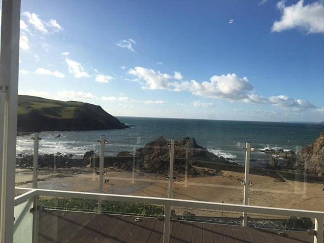 Standard Room with Balcony and Sea View in South Huish, Hope Cove