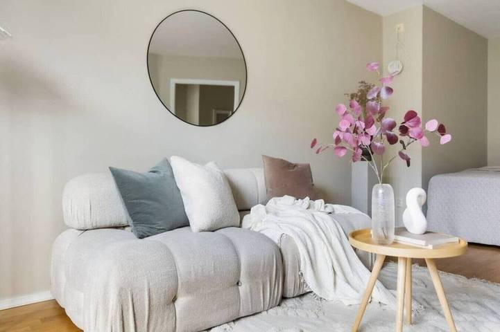 Ganze Wohnung, Scandi apartment, washer, metro 30s in Sundbyberg, Schwedische Ostsee