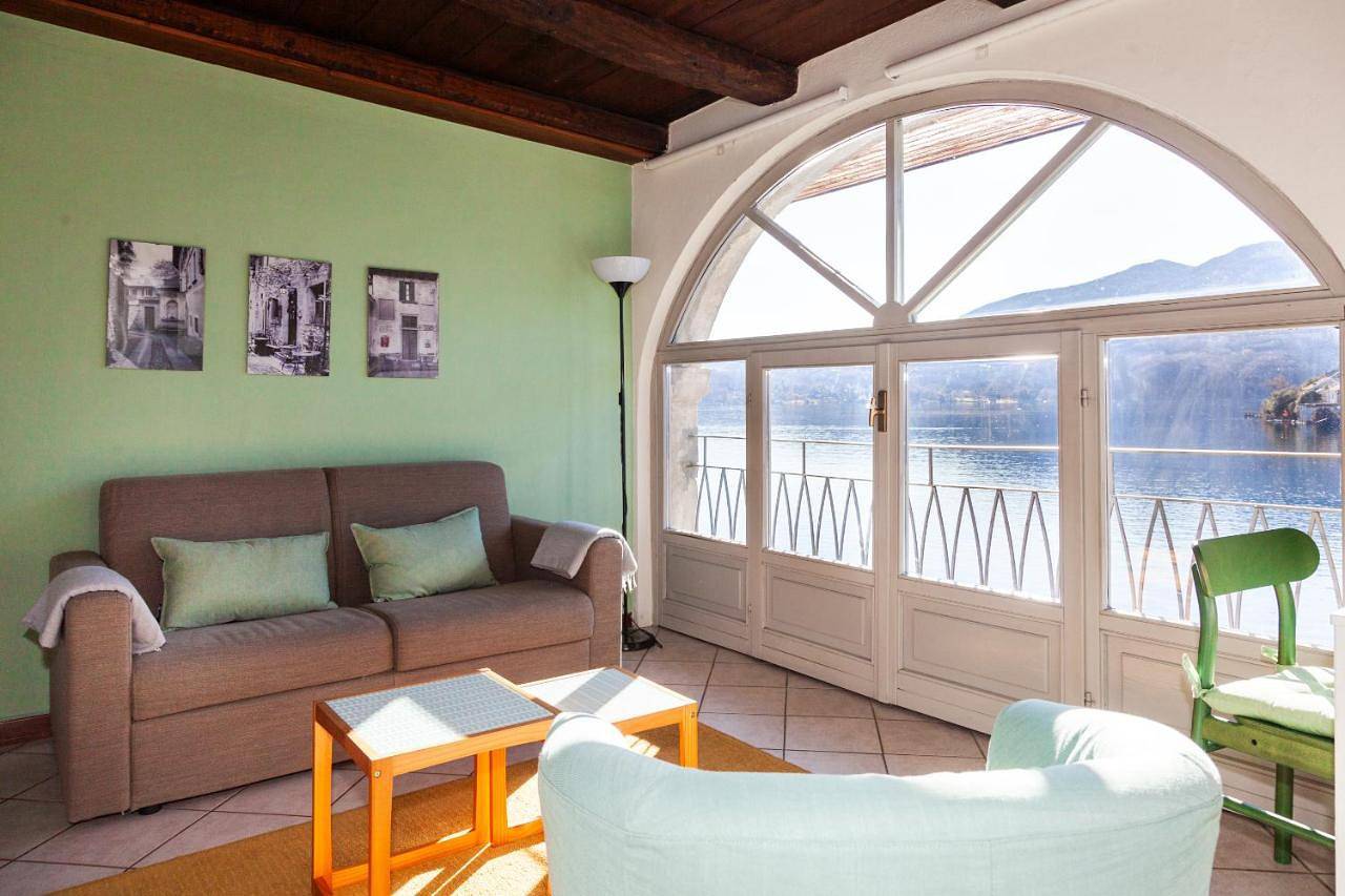 Ganze Wohnung, -Ortaflats- Appartamento l'Isola in Orta San Giulio, Ortasee