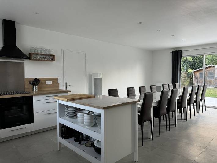 Gîte pour 15 personnes, avec terrasse et jardin