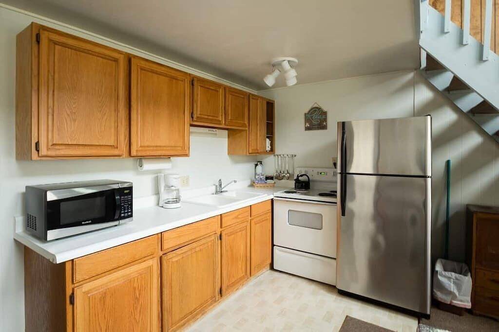 Ocean Shores cozy chalet located within steps from the beach in Ocean Shores Beach, Ocean Shores