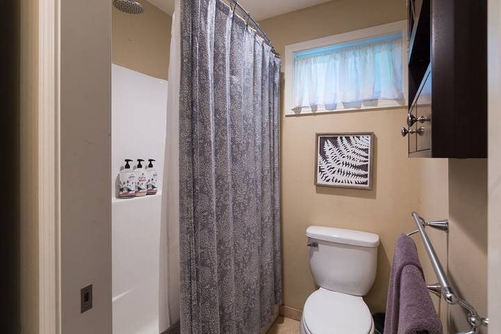 Vacation rental for 8 people, with hot tub and terrace in Bend