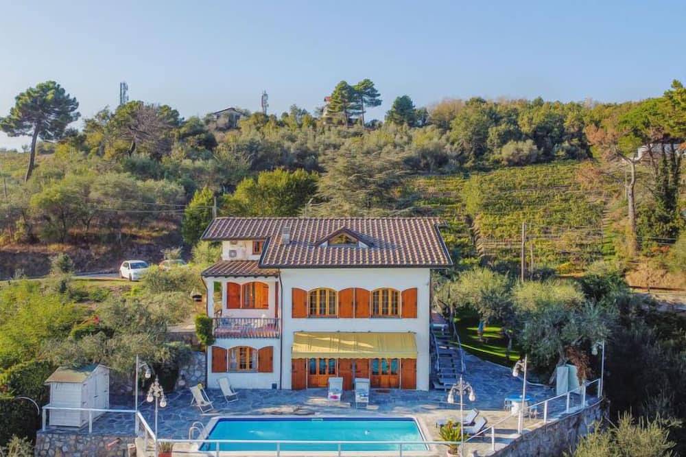 Casa vacanza a Versilia a partire da 356€ a notte