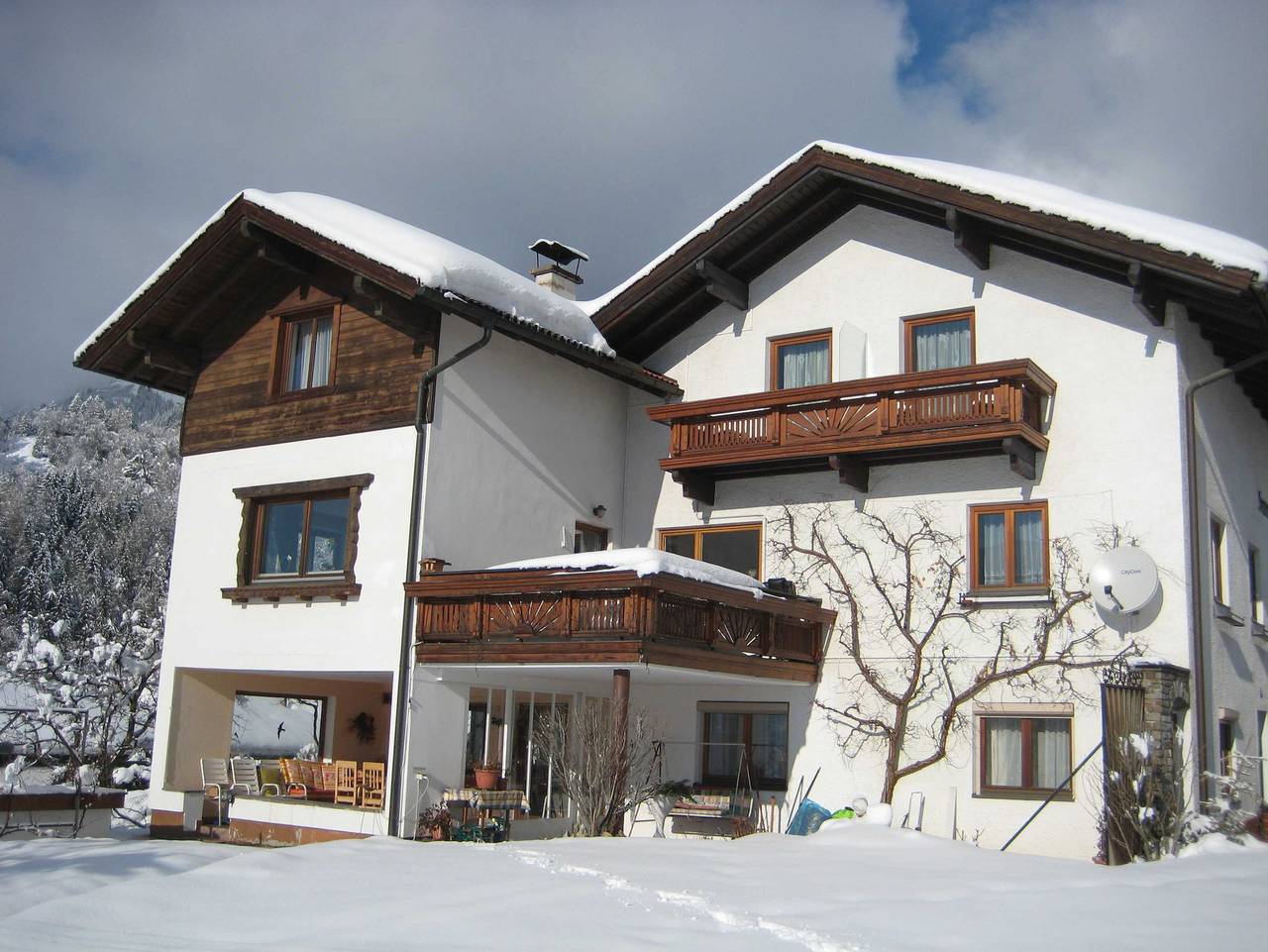 Ganze Ferienwohnung, Gästehaus Sonnenheim - Doppelbettzimmer mit Dusche und Wc 2 in Thaur, Innsbruck Land