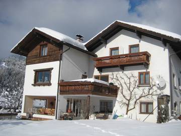 Ferienwohnung für 2 Personen, mit Terrasse und Ausblick sowie Garten in Innsbruck und Umgebung
