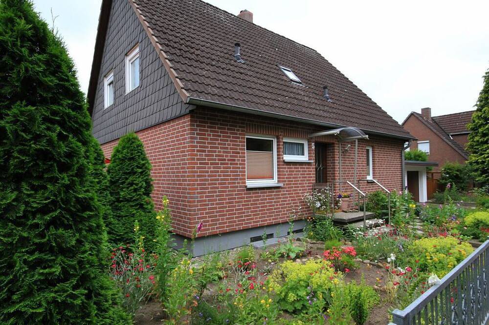 Ganze Wohnung, Haus Dolfi - Ferienwohnung/2Schlafräume/Bad,Wc (gr.Whg unten) in Mölln, Kreis Herzogtum Lauenburg