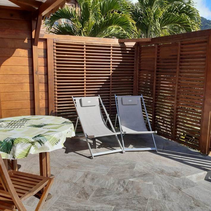 Location de vacances pour 2 personnes, avec piscine et jardin à Bouillante - 3