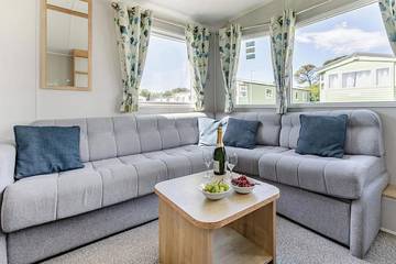 Glamping for 6 People in Cornwall, Photo 4