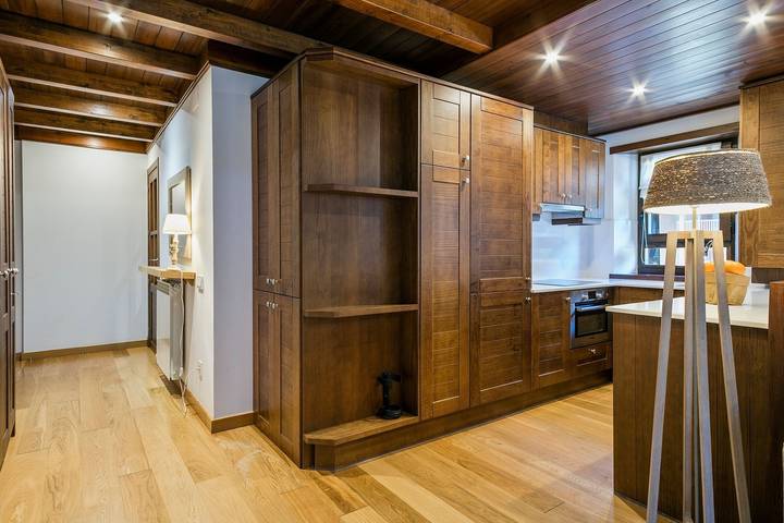 Ganze Wohnung, Ferienwohnung für 5 Personen mit Balkon in Baqueira, Naut Aran