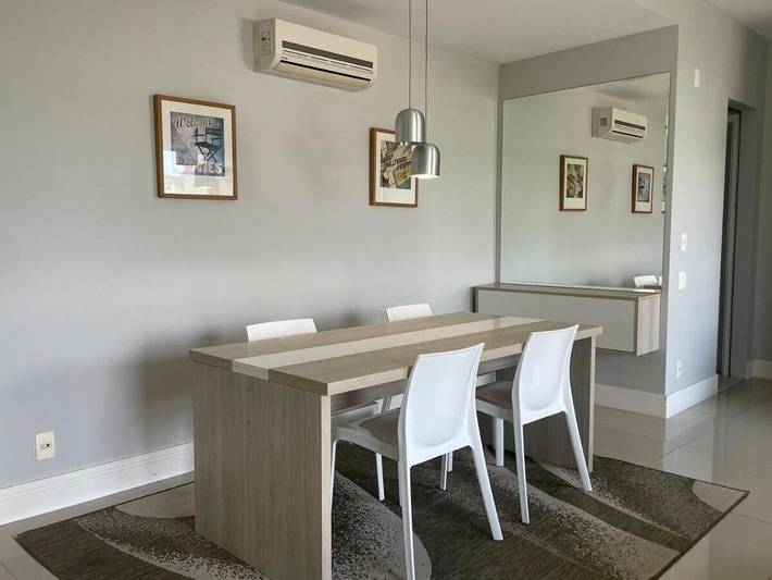 Casas e apartamentos de temporada para 5 pessoas, com jardim e piscina e ainda terraço, adaptado a crianças em Barueri