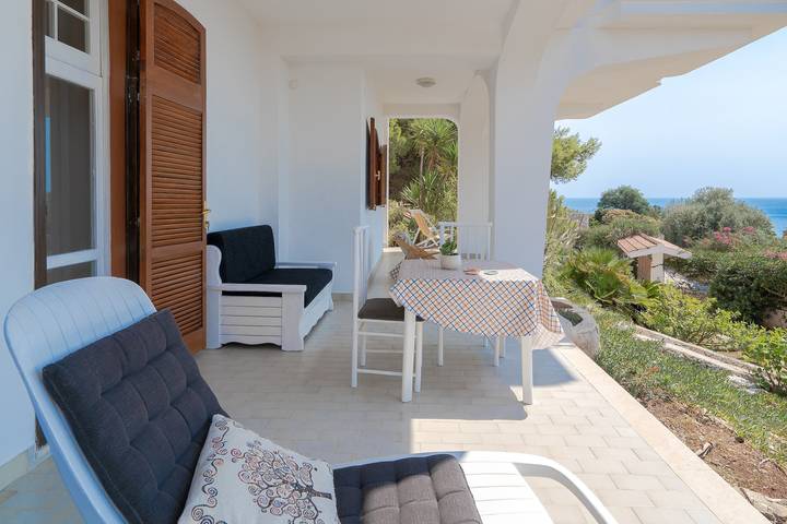 Appartement entier, Appartement "Kind of Blue" avec vue sur la mer, Wi-Fi et climatisation in Plemmirio, Syracuse