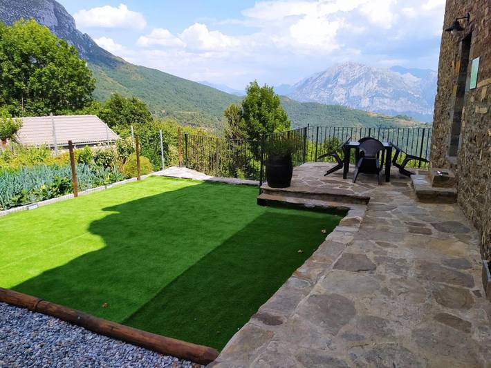 Casa rural para 4 personas, con jardín además de terraza y vistas en Puértolas - 3