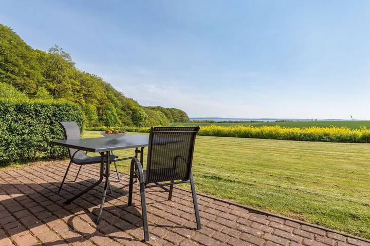 Ferienhaus für 5 Personen, mit Terrasse und Garten sowie Sauna und Ausblick in Sassnitz