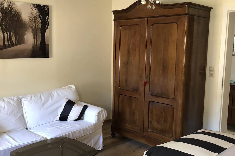 Apartamento inteiro, Belo apartamento grande à direita na fronteira suíça in Rheinfelden, Floresta Negra do Sul