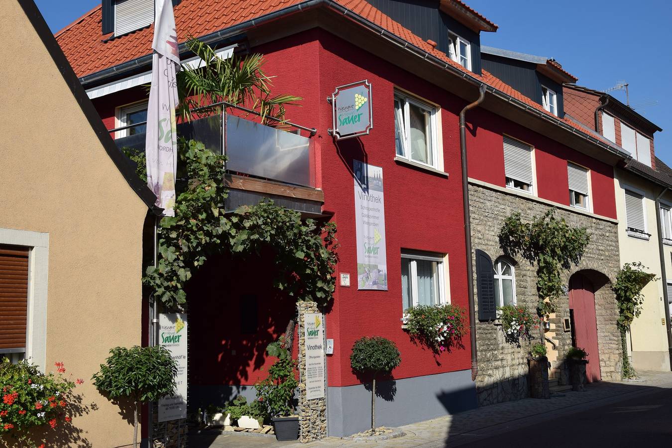 Weingut Manuel Sauer - Doppelzimmer in Nordheim am Main, Fränkisches Weinland