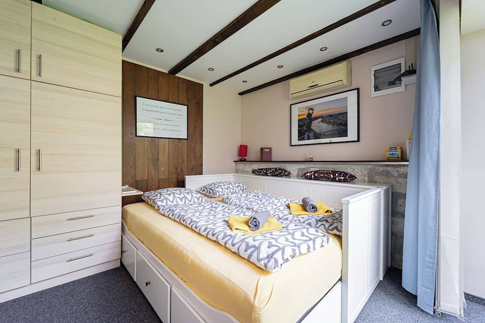 Cozy weekend house for couples or business travelers in Törökbálint, Érdi járás