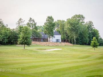 Ferienhaus für 14 Personen, mit Sauna und Terrasse sowie Balkon/Terrasse in Maastricht