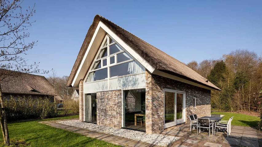 Villa für 6 Personen, mit Whirlpool und Sauna sowie Garten - 1
