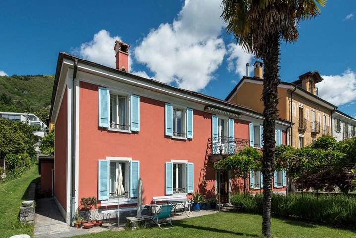 B&B für 2 Personen, mit Terrasse und Garten sowie Seeblick und Ausblick in Locarno