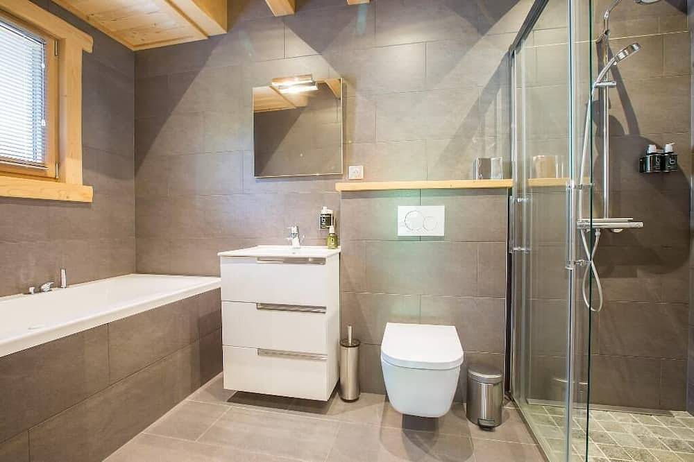 Chalet Vorlaz is a luxury ski chalet with hot tub in Morzine, Les Portes du Soleil